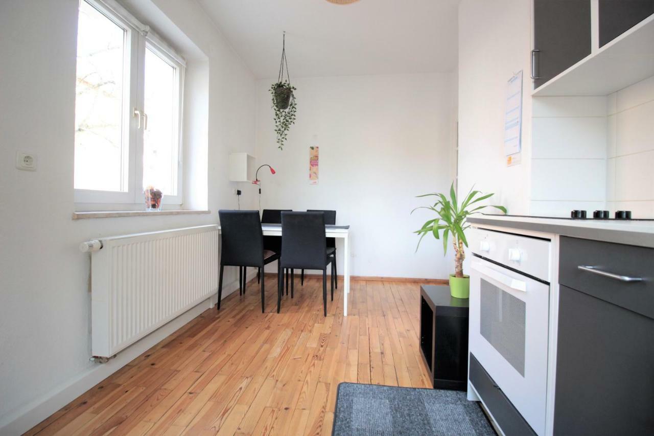Charming 3-Bedroom Apartment With Parking Lot Würzburg Zewnętrze zdjęcie